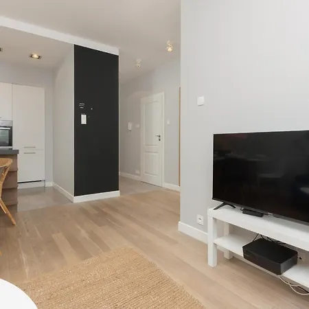 Skalskiego Near Balaton By Renters Varšava